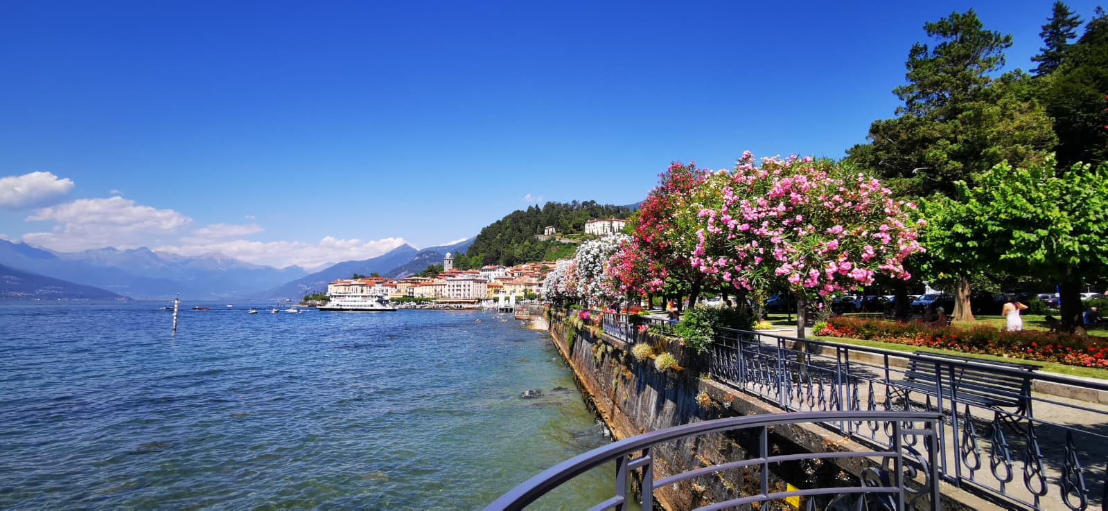 Bellagio waterfront promenade without crowds
