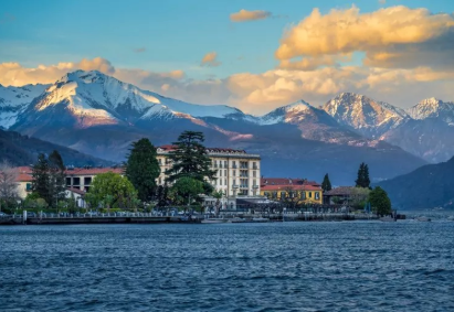 Scenic boat ride on Lake Como